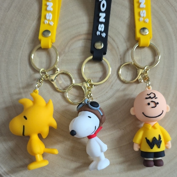 Snoopy Keychains - Set Of 3 - Picture 8 of 8